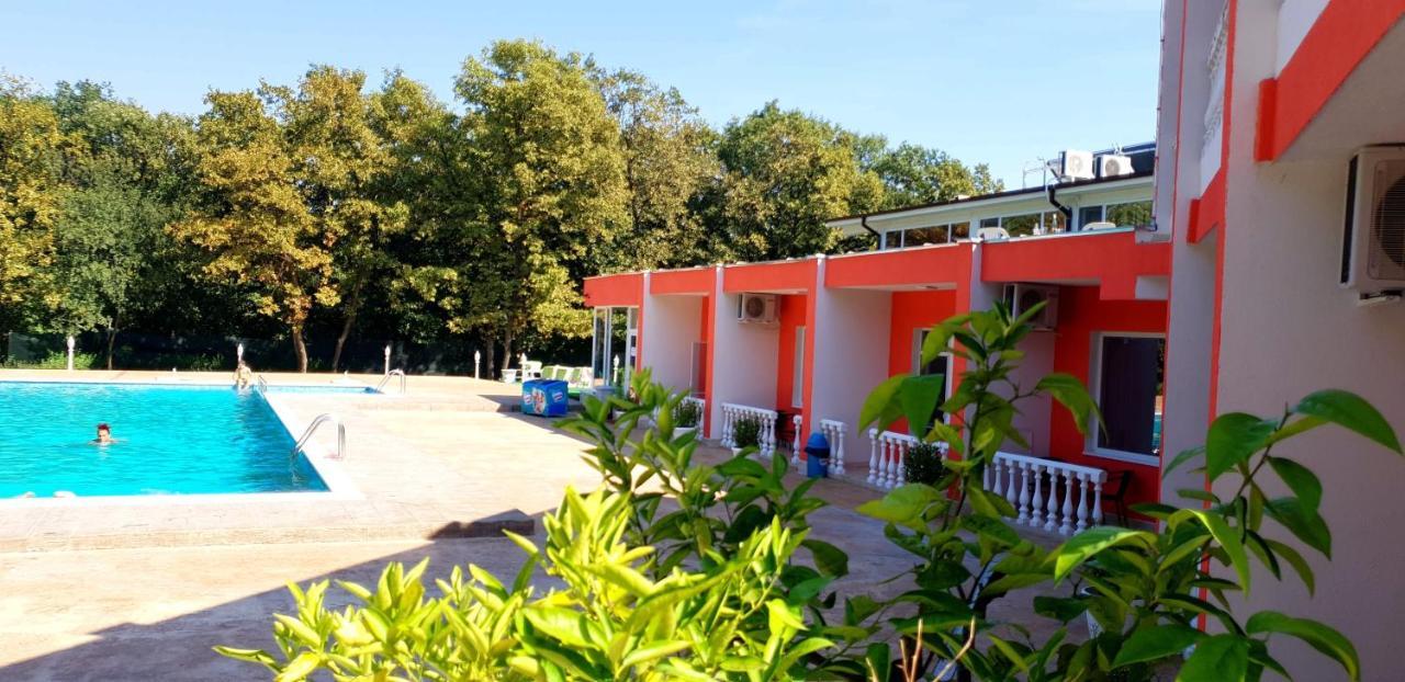 Hotel Afrodita Dimitrovgrad Bg Екстер'єр фото