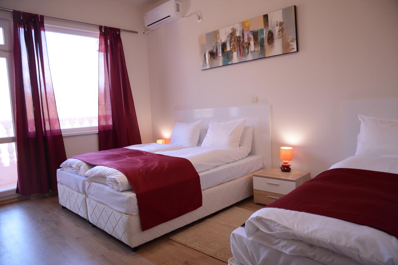 Hotel Afrodita Dimitrovgrad Bg Екстер'єр фото