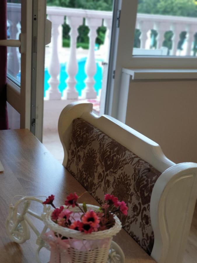 Hotel Afrodita Dimitrovgrad Bg Екстер'єр фото