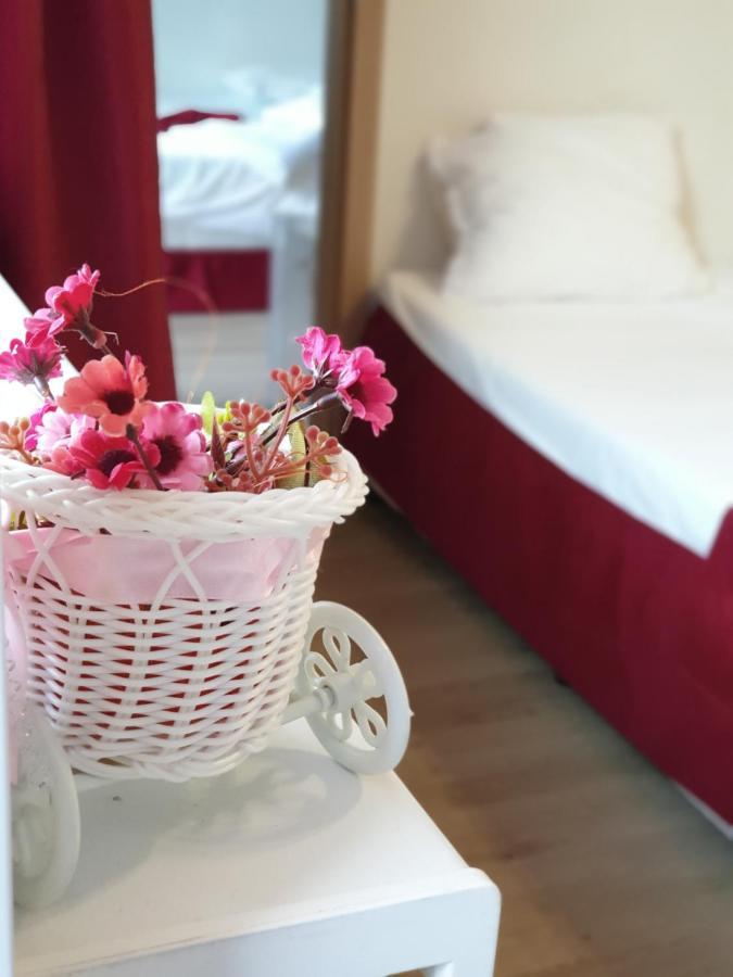 Hotel Afrodita Dimitrovgrad Bg Екстер'єр фото